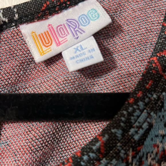 Lularoe Amelia - Picture 2 of 4